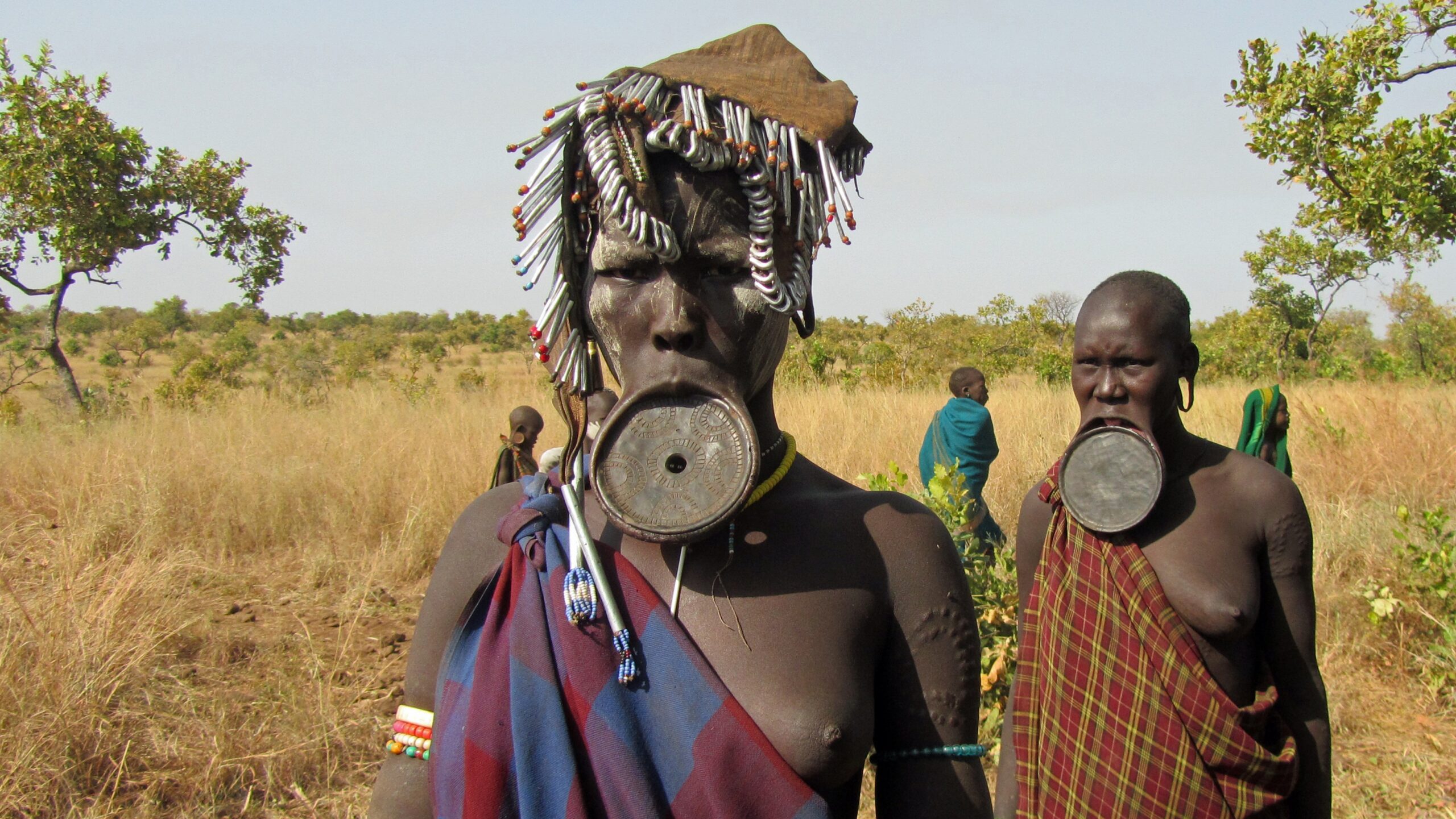 mursi people lip plate hole africa tribe
